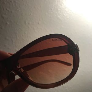 Vtg Chanel sporty Sunglasses